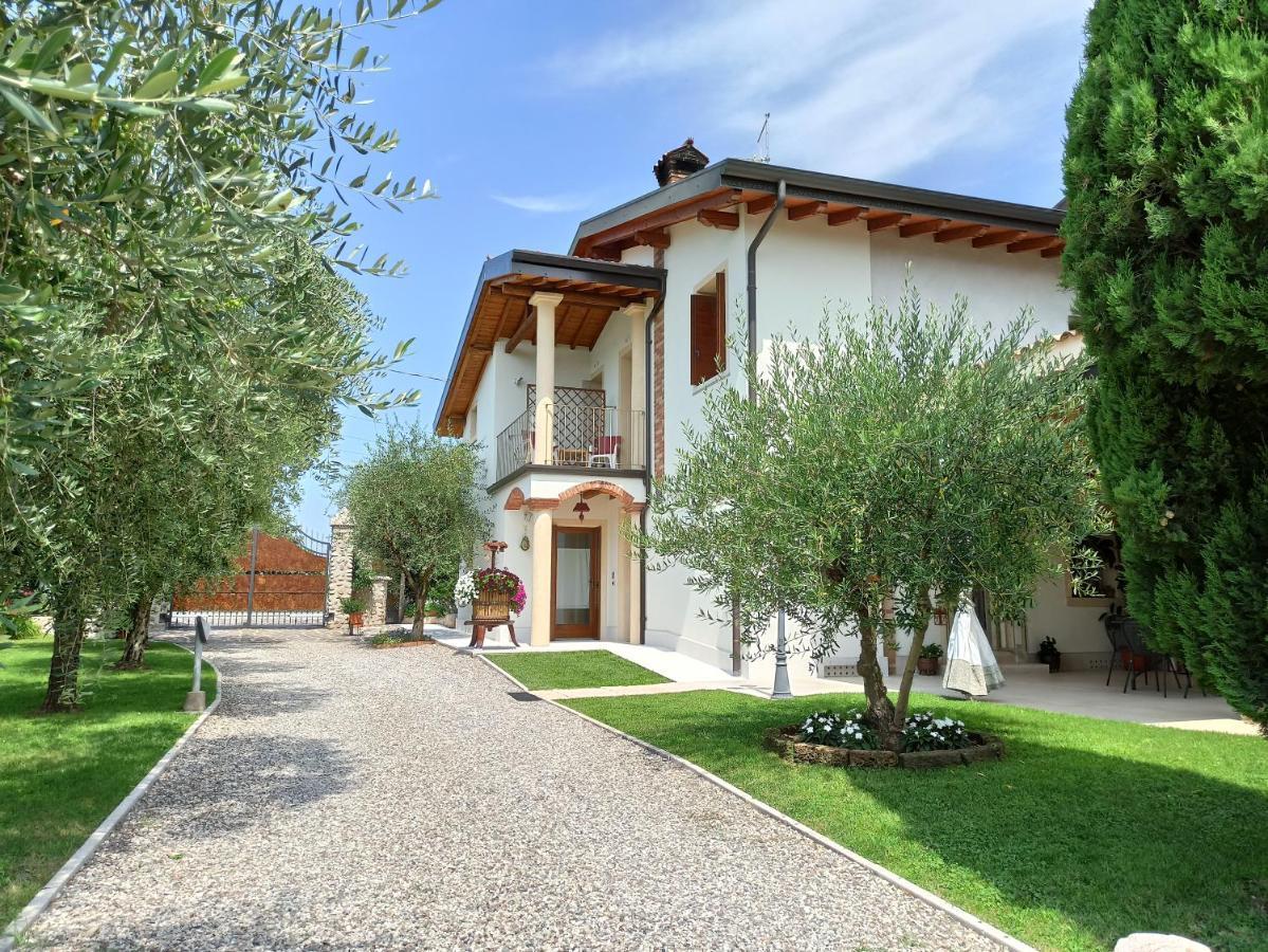 Le Zampolle B & B Colà Exterior foto